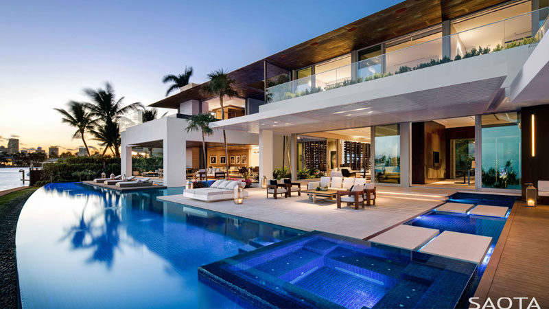 SAOTA have recently completed a new modern house in Miami, Florida, that sits on Dilido Island, and has views of the islands, downtown, and South Beach. #ModernHouse #SAOTA #ModernArchitecture