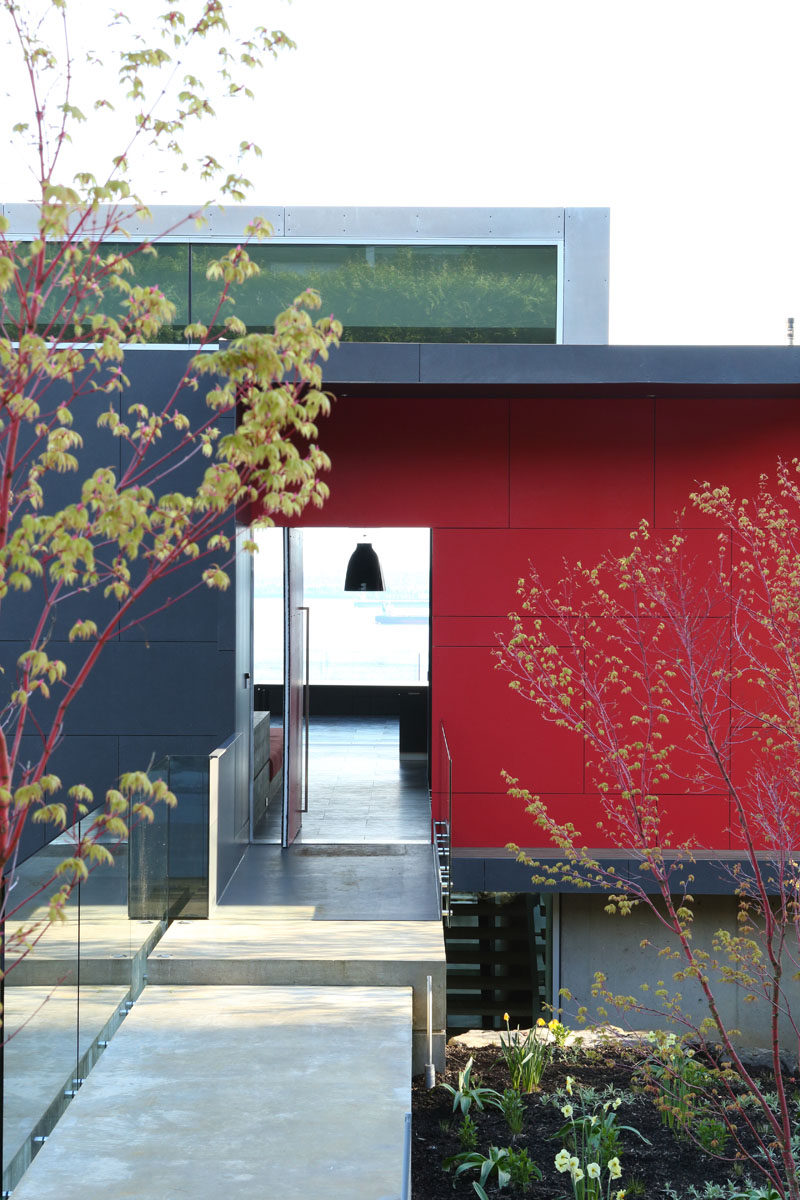 McLeod Bovell Modern Houses have completed a new house in West Vancouver, Canada, for a couple with three grown children who requested a compact and simplified living arrangement with an eye to retirement. #ModernHouse #Landscaping #Architecture