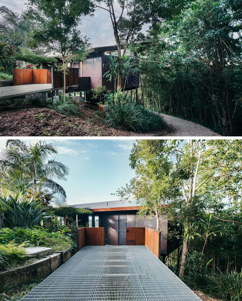 Harley Graham Architects have designed a small and modern guest pavilion in Australia, that's somewhat concealed from view by the surrounding rainforest. #GuestHouse #ModernArchitecture