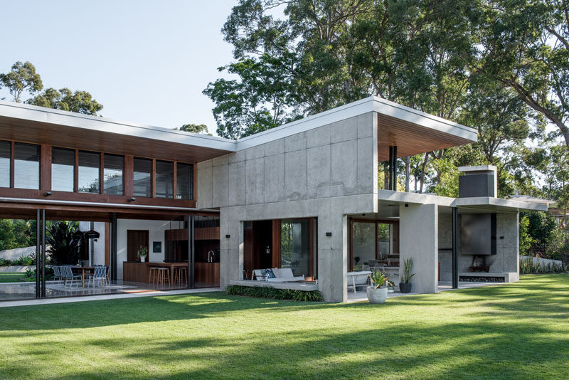 Shaun Lockyer Architects (SLa) have designed a modern family home near Brisbane, Australia, that's tucked away on a large bush block. #ModernArchitecture #ModernHouse