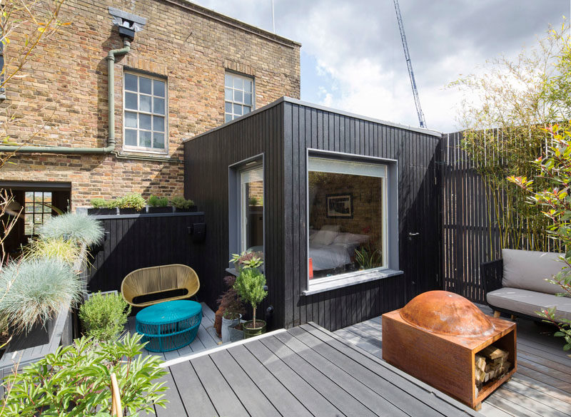 Nicholas Kirk Architects has completed the refurbishment of a period property in London, England, that included a new charred timber bedroom addition. #ShouSugiBan #BedroomAddition #BlackenedTimber