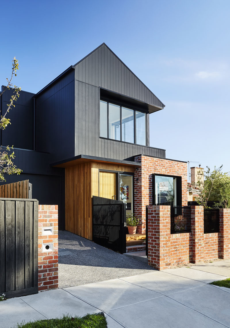 In addition to the burnt wood siding, this modern house also makes use of recycled red bricks and a natural finish shiplap timber cladding.  #ModernHouse #ShouSugiBan #Architecture #RecycledBrick