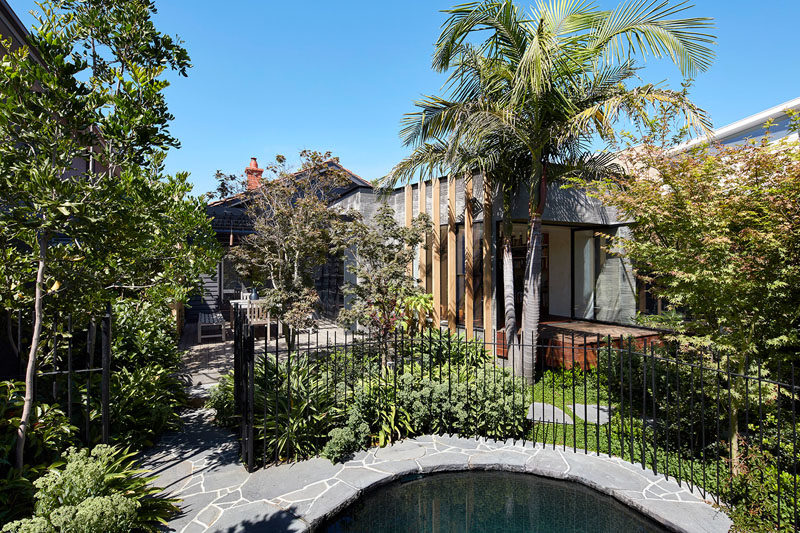 Landscaping Idea - Stepping stones connect the deck to another deck located off the end of the living of the living room, as well as a small swimming pool. #Landscaping #SteppingStones