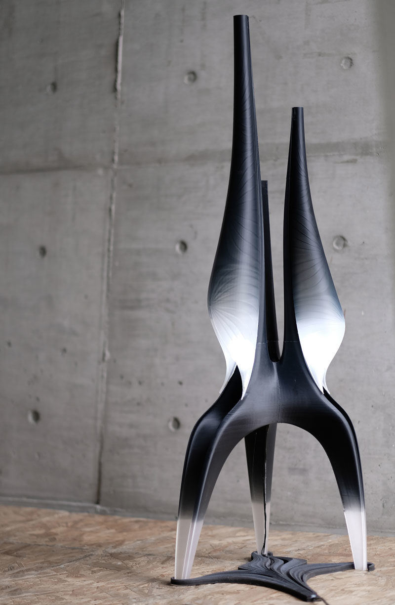 Calla Noir Floor Lamp by Kane Yanagawa & Echo Chen - A Design Award - #FloorLamp #Lighting #Desgin