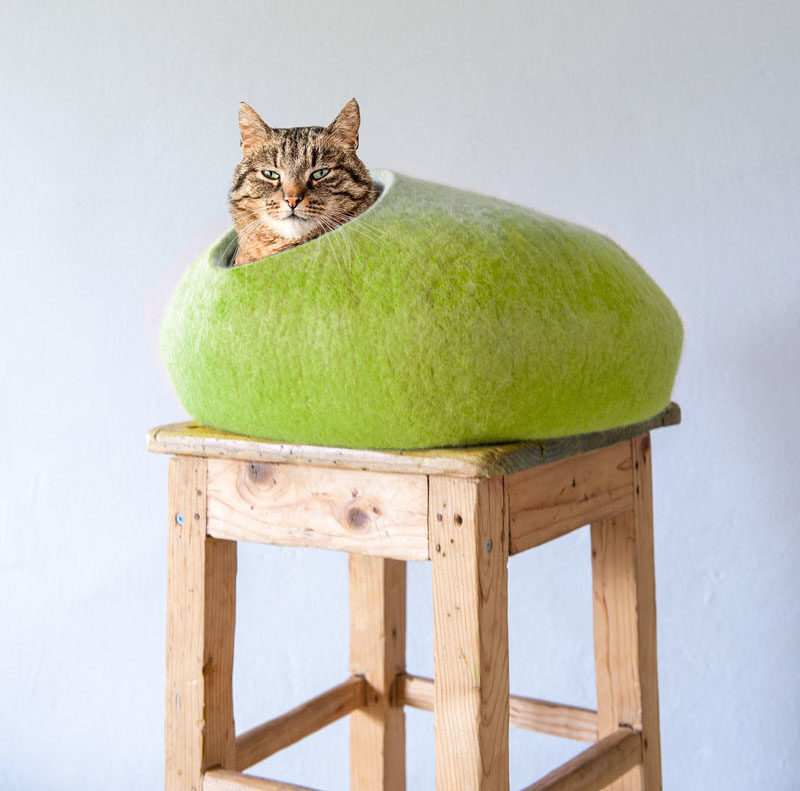 Cat Bed Ideas - Kestas and Inga of BureBurePets, have designed a collection of modern cat caves that are made from felt. #ModernCatCaves #ModernCatBed #CatBed #CatBedIdeas #FeltedCatBed #FeltedCatCave