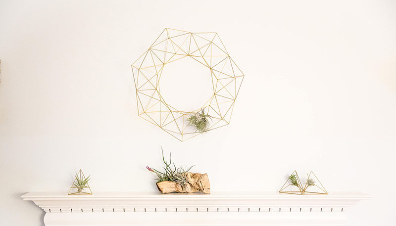 Decor Ideas - Lana Rouse of himmelilana, has designed a modern geometric wreath that can be easily changed up with the seasons or be used as an decorative item to showcase air plants. #DecorItems #ModernDecor #ModernWreath #GeometricDecor #AirPlantHolder