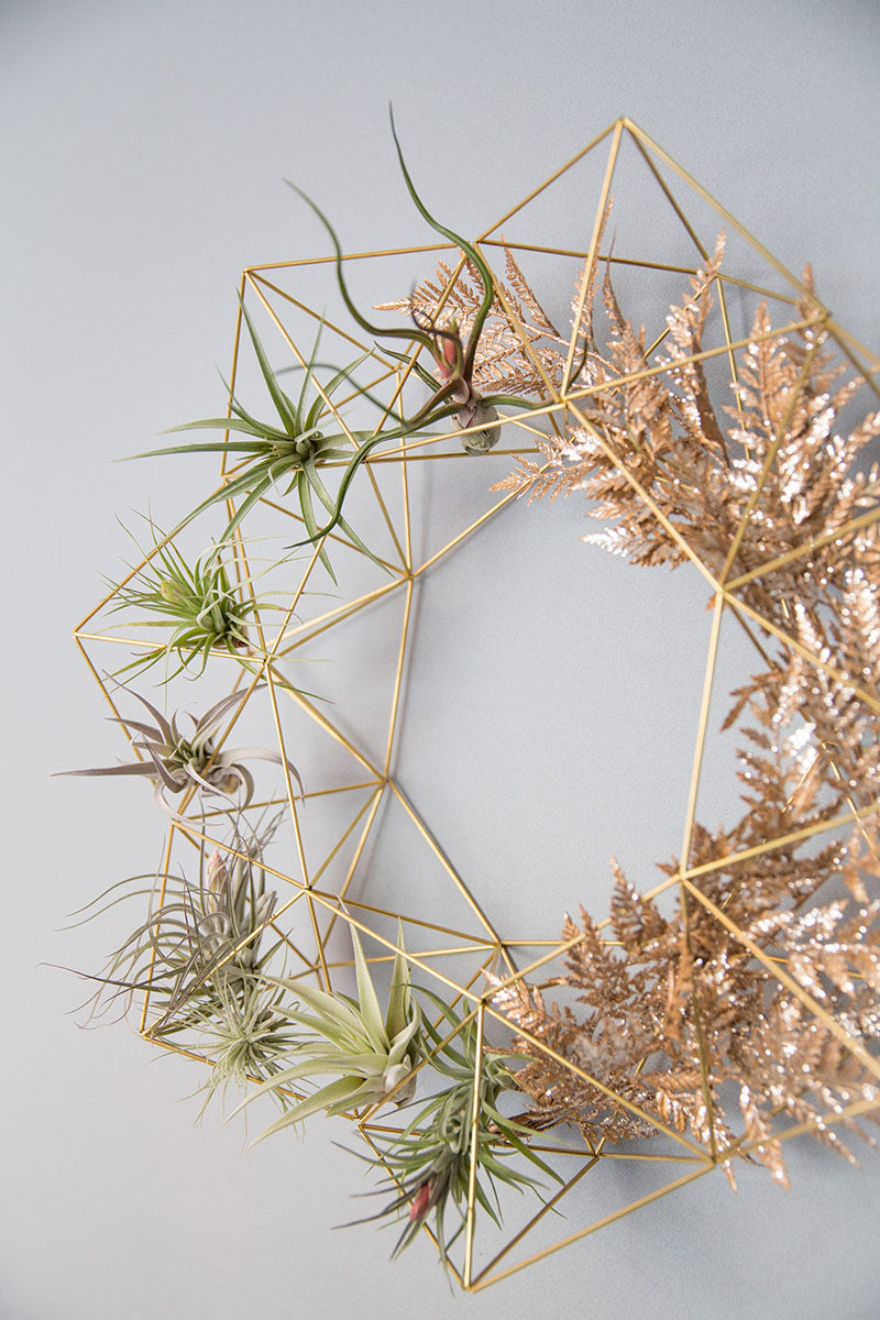 Decor Ideas - Lana Rouse of himmelilana, has designed a modern geometric wreath that can be easily changed up with the seasons or be used as an decorative item to showcase air plants. #DecorItems #ModernDecor #ModernWreath #GeometricDecor #AirPlantHolder