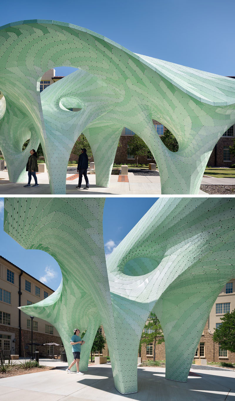 The hollow-bodied structure of the 'Zephyr Pavilion' by MARC FORNES / THEVERYMANY, is made from two layers of 3mm aluminum, with a linear cut distance of 7,400 meters. #Art #Sculpture #PublicArt #PublicSculpture #Design