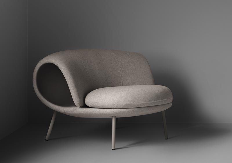 Jin Kuramoto Studio has designed The Maki Chair, a modern yet minimal chair whose shape has been inspired by sushi of the same name. #ModernFurniture #ModernSeating #FurnitureDesign