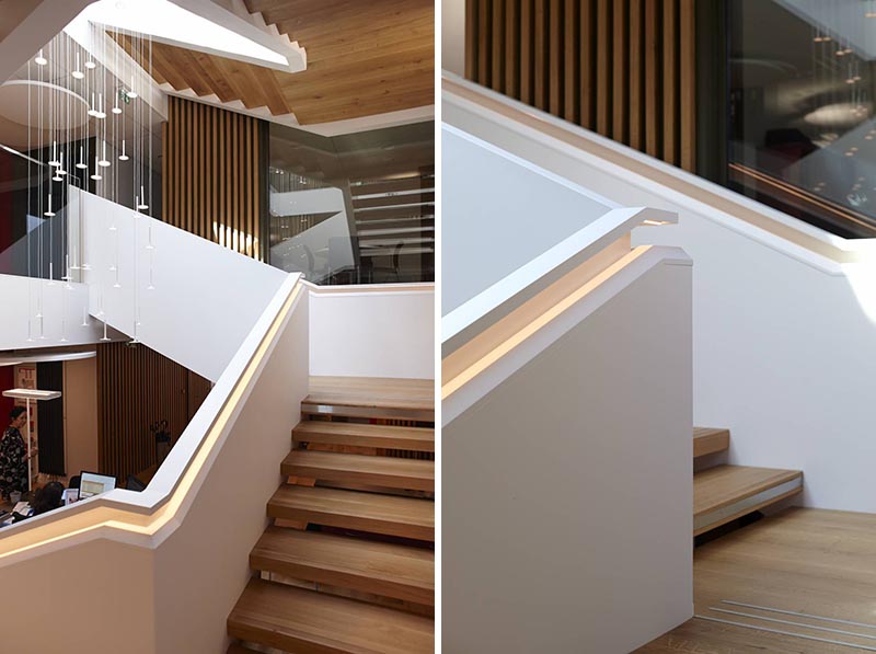 One of the unique details of the staircase design is the inclusion of a built-in handrail. The handrail is perfectly aligned with the inner side and includes recessed joints at the edge of the materials and lighting whose 60° angle illuminates the part of the handrail held by visitors. #Handrail #StairsWithLighting #StairDesign #Staircase