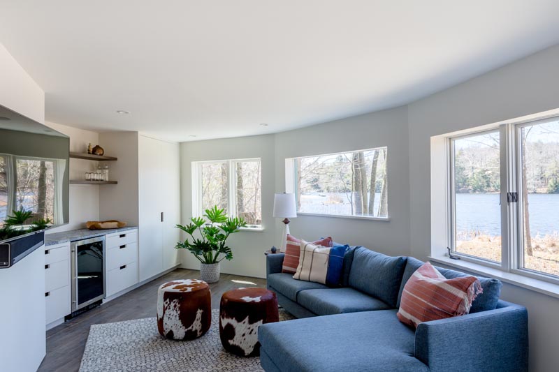 This modern geodesic dome house has an entertainment room with a dry bar. #EntertainmentRoom #DryBar