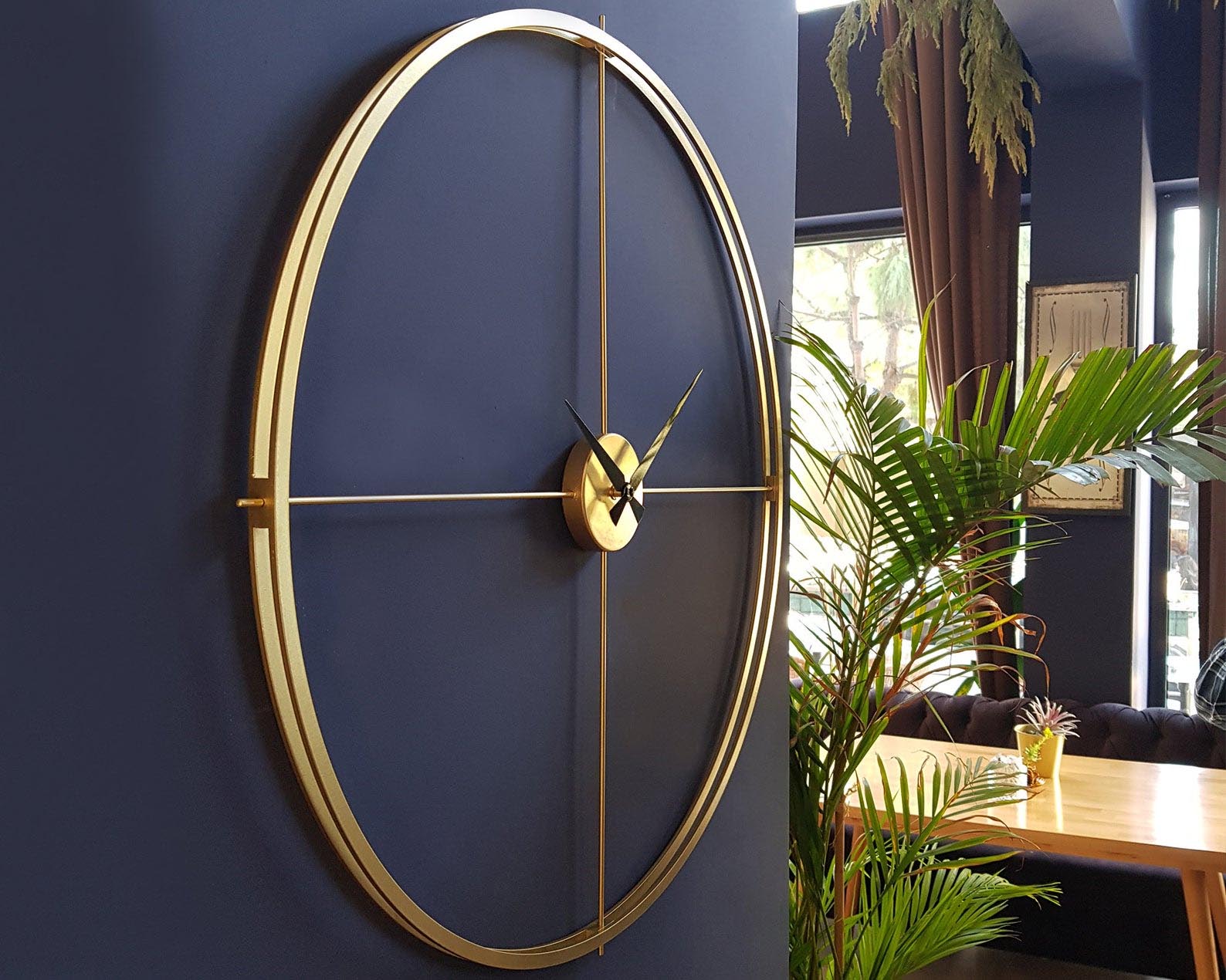 Gift Idea - Minimalist Metal Wall Clock