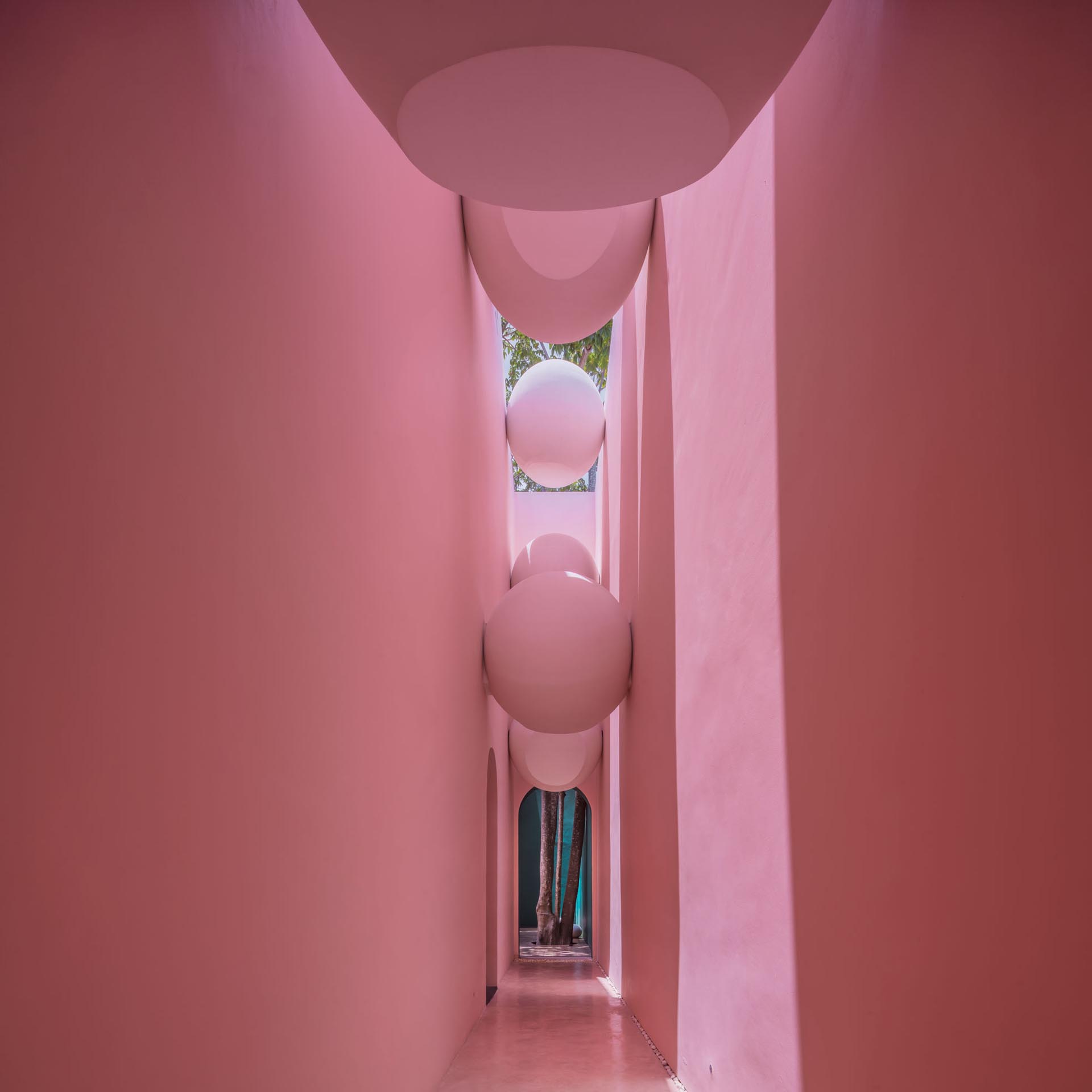 Light pink walls in a hotel spa.