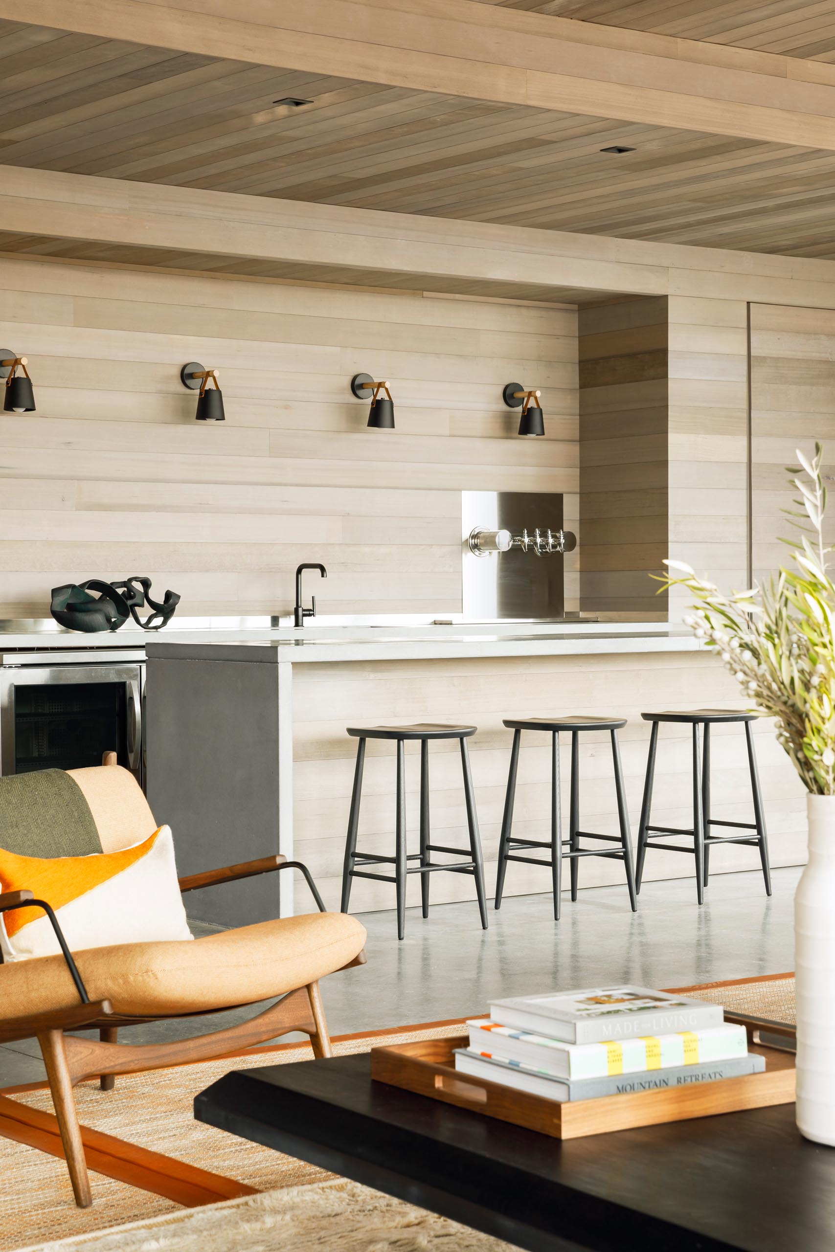 The kitchen and bar area of a clubhouse.