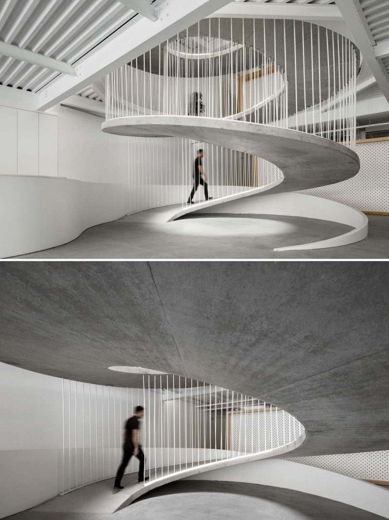 Instead Of Stairs, A Spiraling Ramp Was Designed For This Office ...