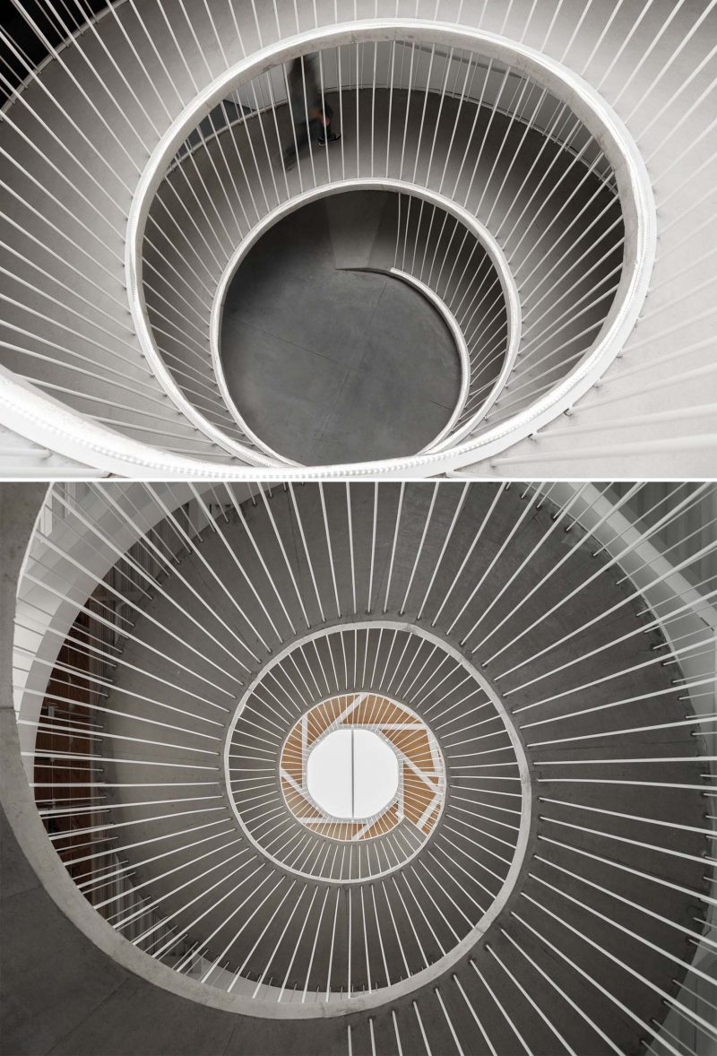 Instead Of Stairs, A Spiraling Ramp Was Designed For This Office Building