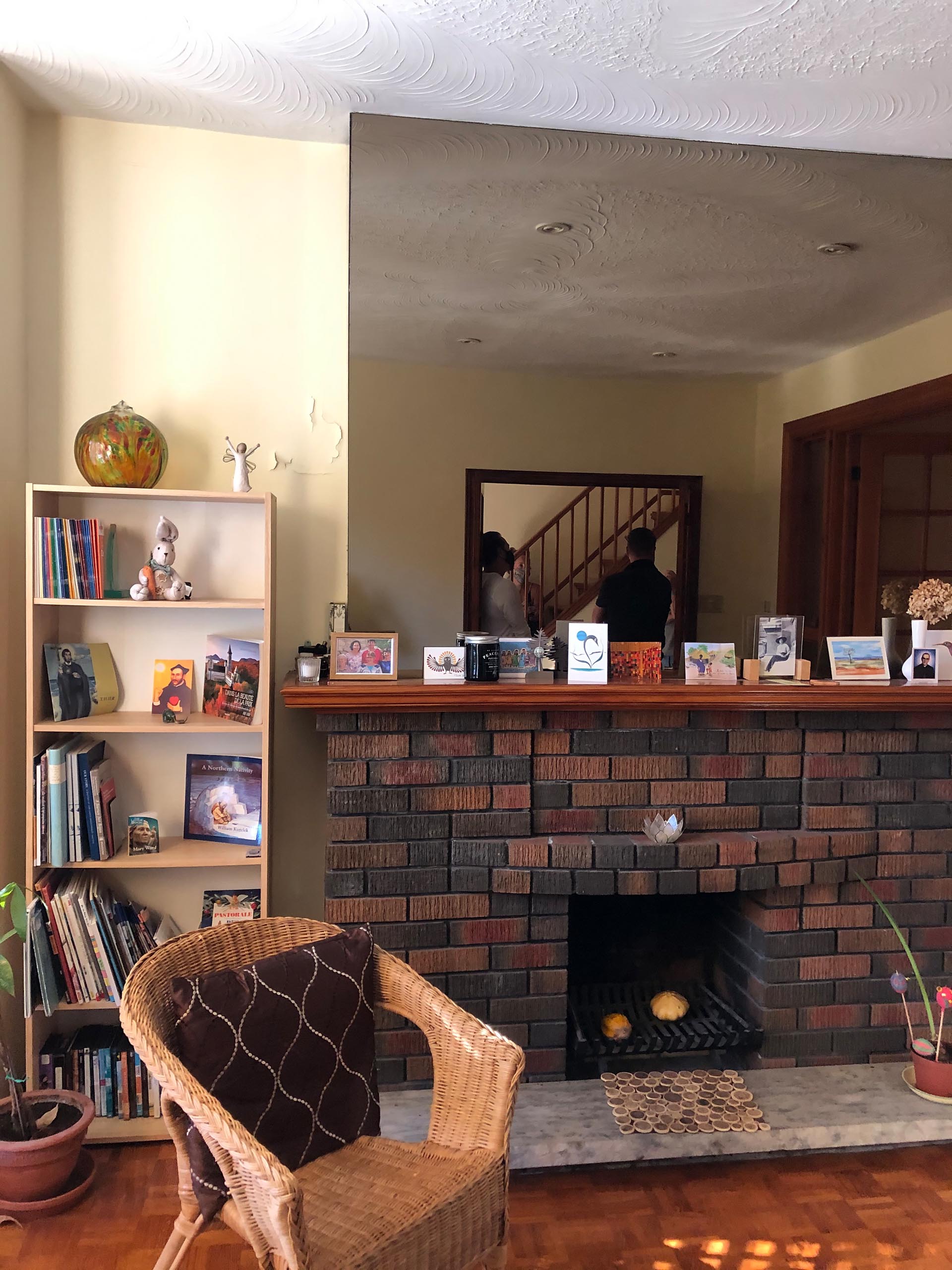 Living room wall before a renovation.