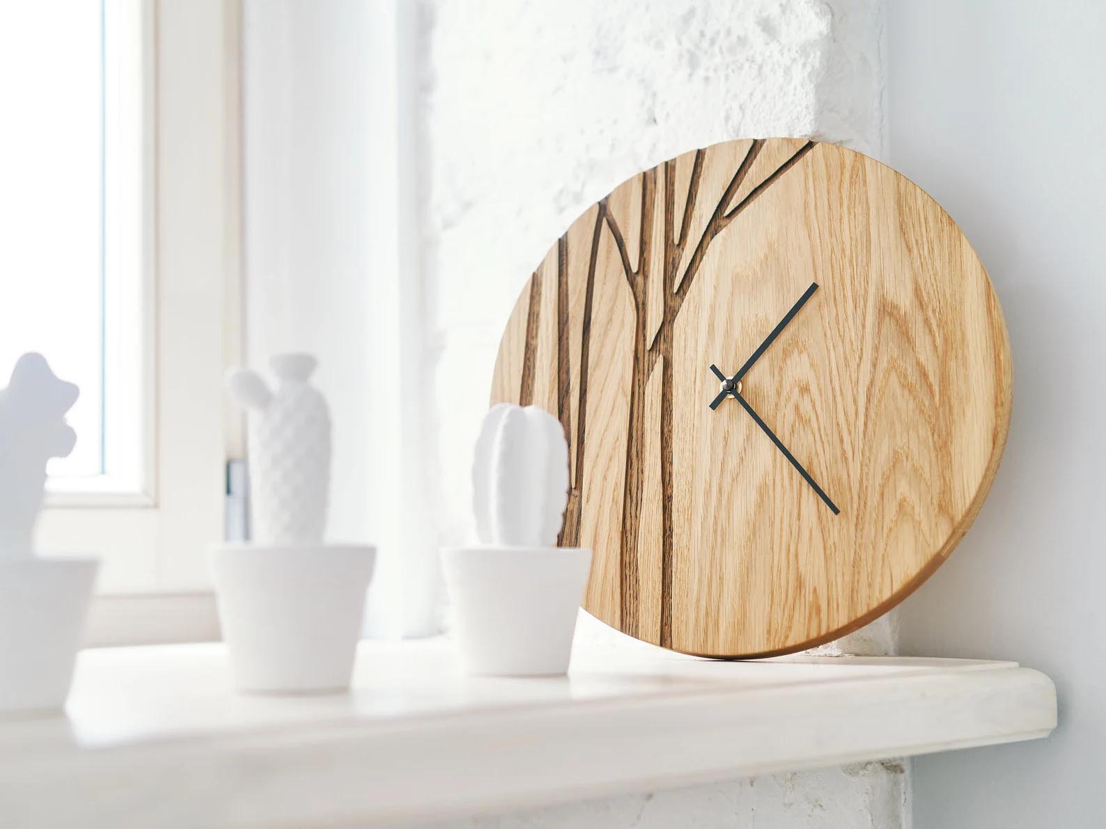 Modern Gift Ideas - Oak wood clock.