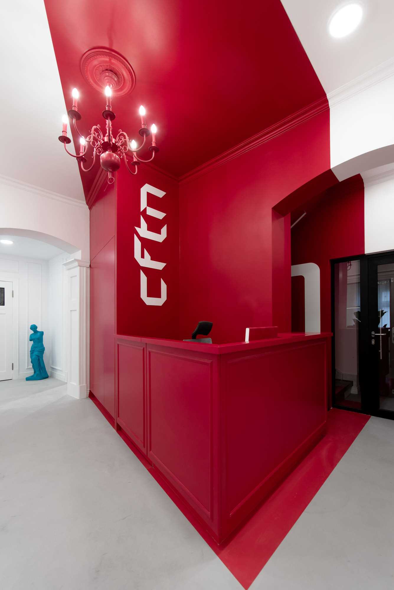 An office lobby with a bold colour choice.