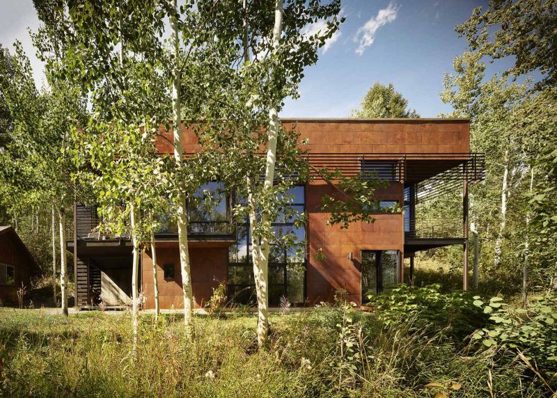 Rust Metal Look Cladding A Rusty Exterior For A Home In A Rustic Setting