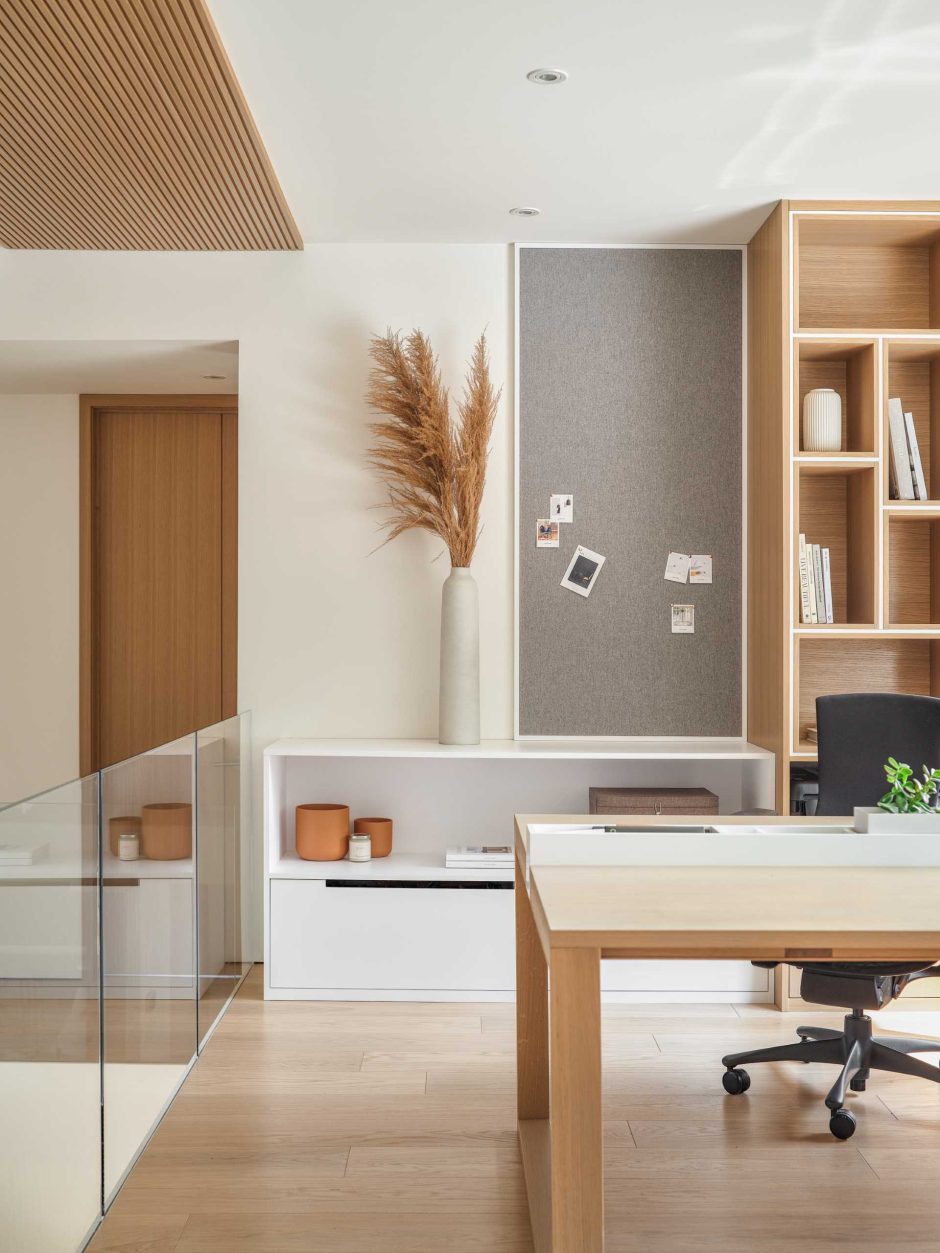 Black Accents Contrast The Wood And White Material Palette Of This Home