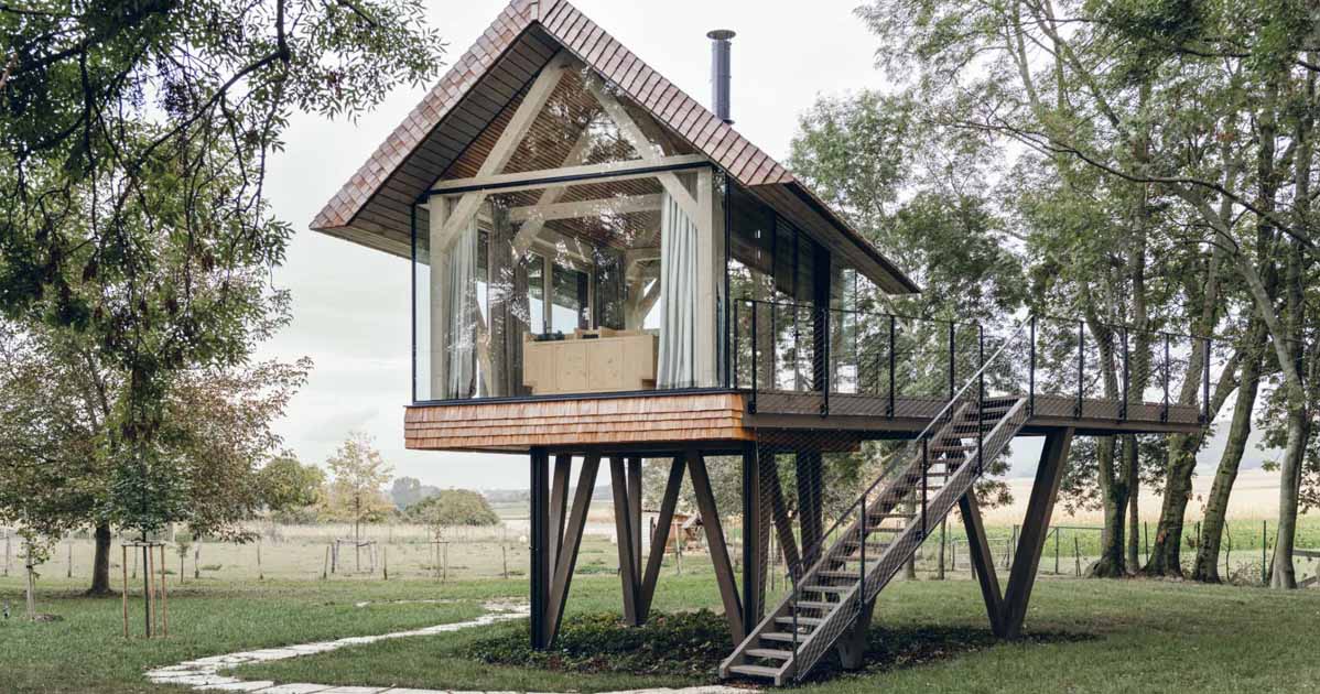 A Small Elevated Cabin Inspired By A Bird's Nest