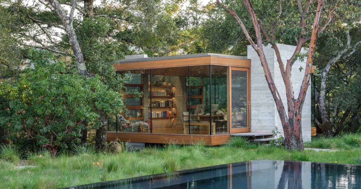This Wood-Framed Glass Box Is The Ultimate Backyard Office