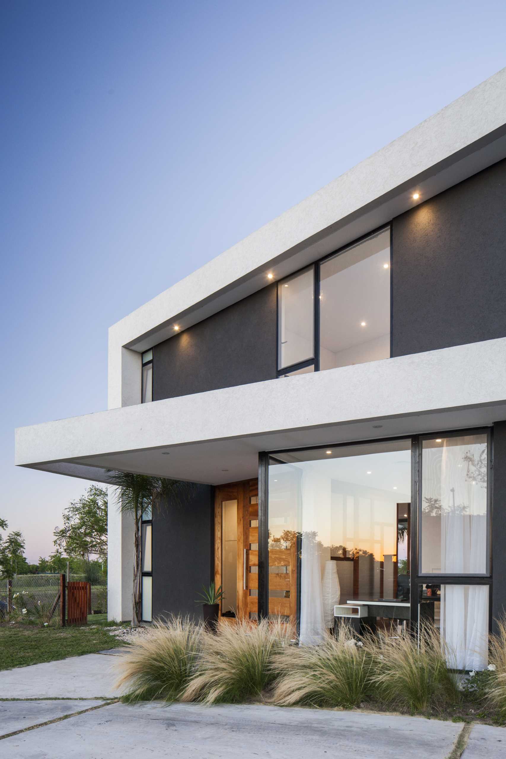 A modern home whose shape is based on the idea of turning boxes.
