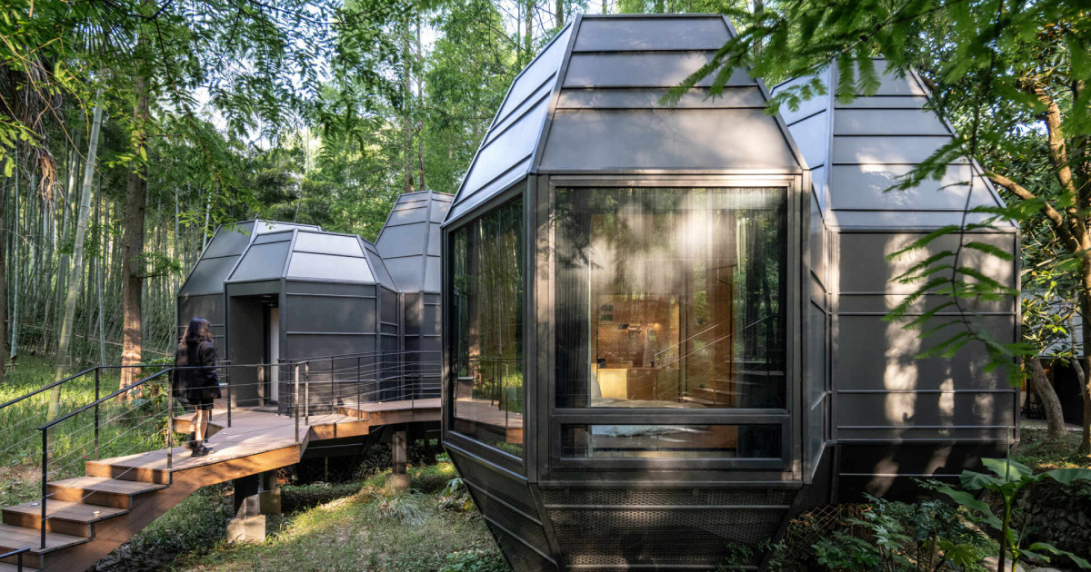 This Chinese Forest Hotel Was Designed to Disappear Into the Trees