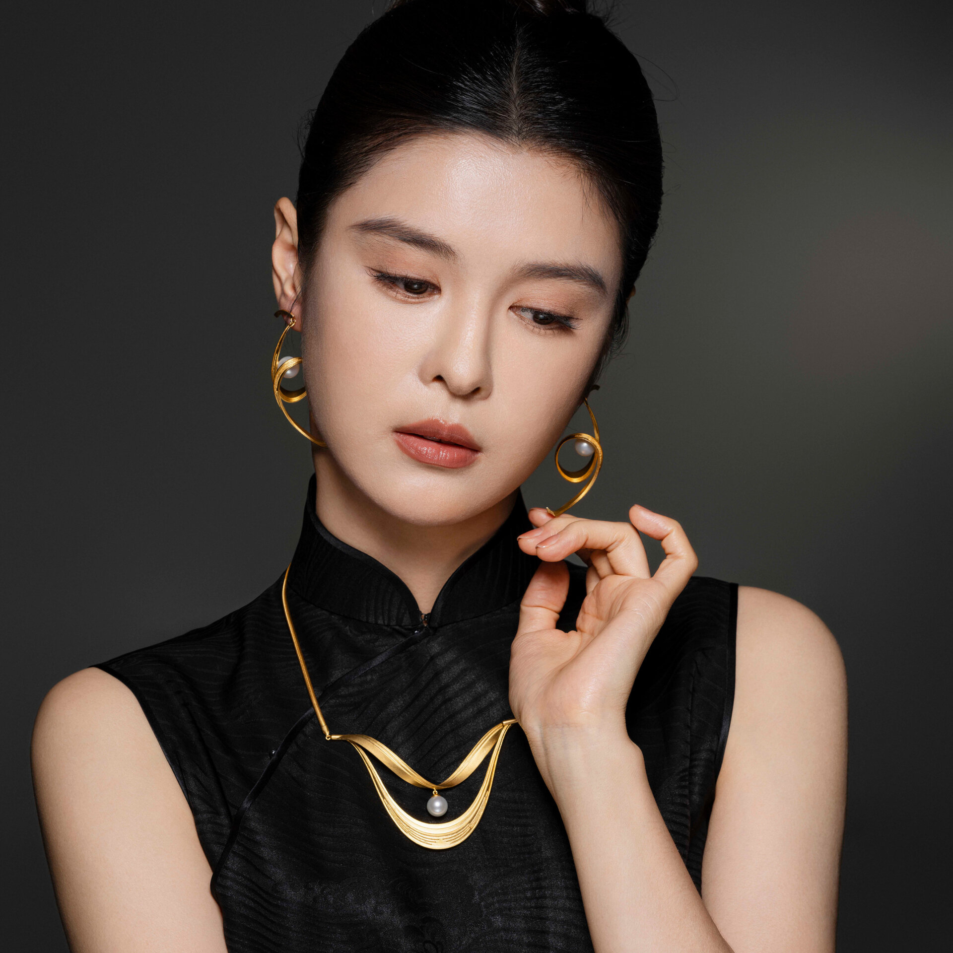 Dunhuang Jewelry by Zhiyan Huang