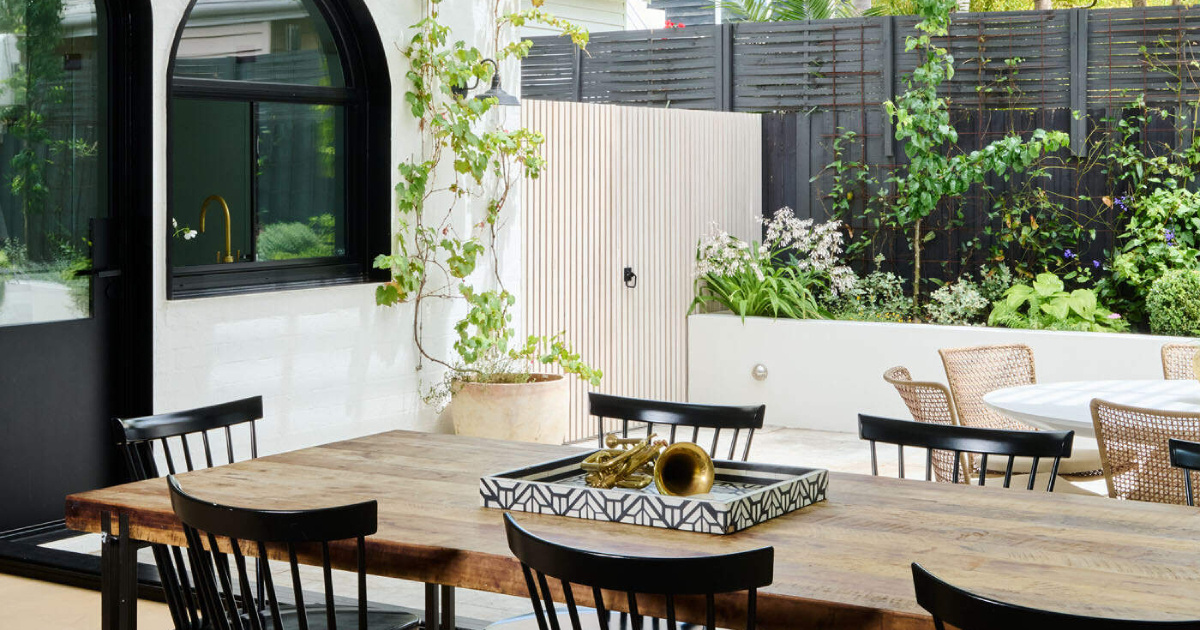Vaulted Ceilings and Garden Views Make This Home a True Sanctuary