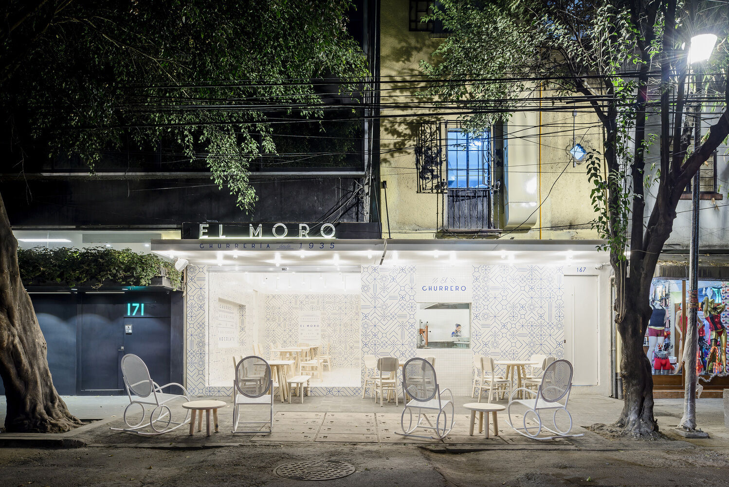 Step inside EL MORO, a historic Mexico City café reimagined with playful blue-and-white tilework, Art Deco touches, and a minimalist palette inspired by sugar and tradition.