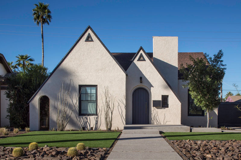 A historic Tudor-style home in Phoenix gets a modern transformation, blending 1930s charm with sleek new design.