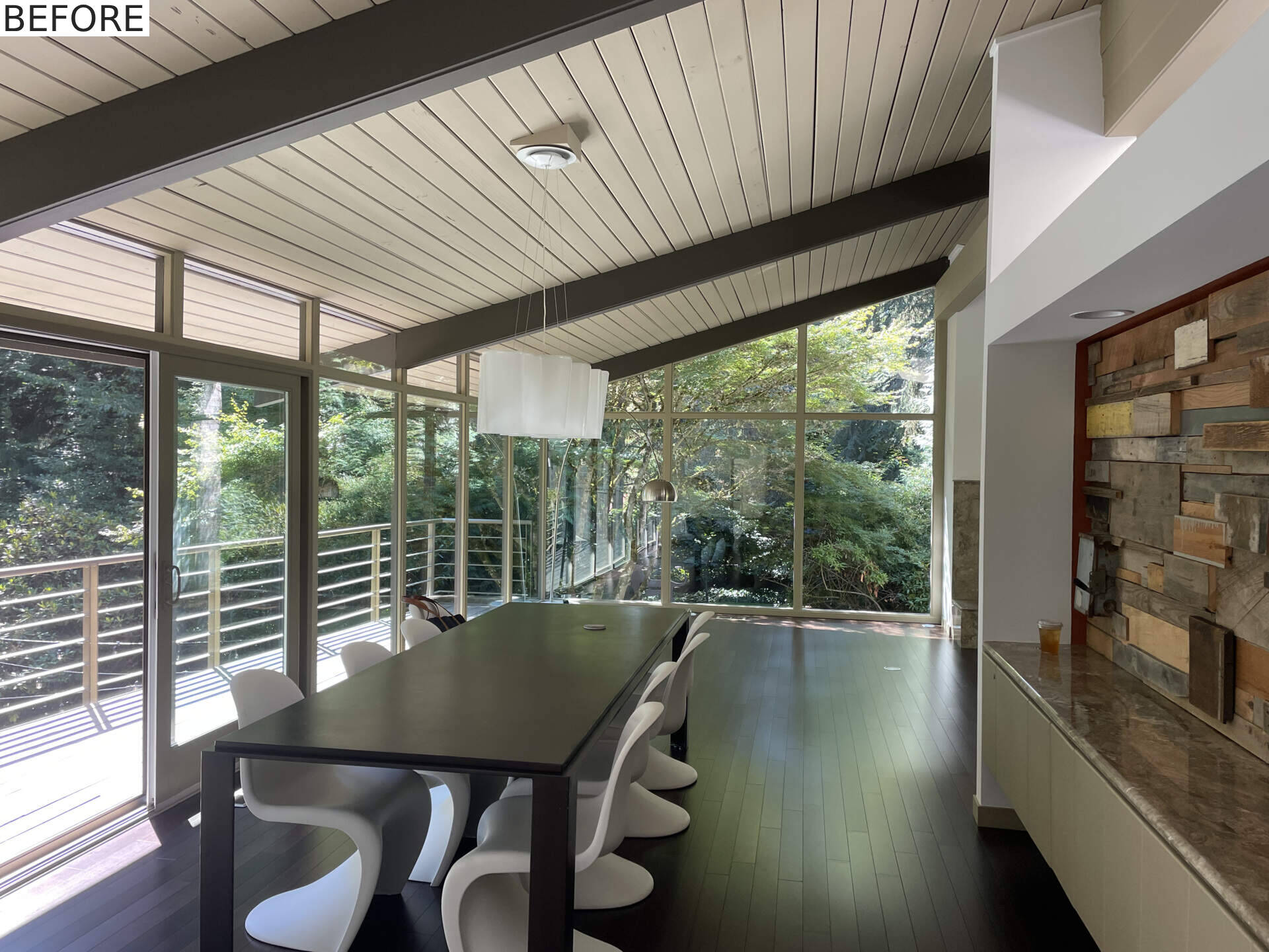 BEFORE - A mid-century modern dining room before it received a renovation.
