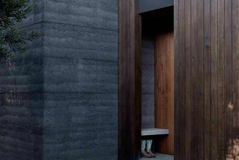 At the rear of the retreat, a small mudroom-like area provides space to remove muddy boots before entering. Simple, functional, and well thought out, it speaks to the practicality that underpins every detail of the design.