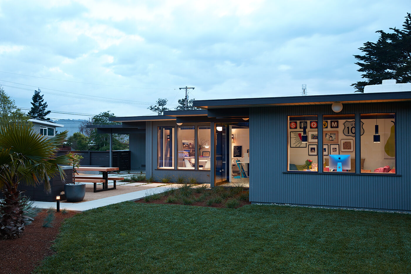 A beautifully updated Eichler home in San Mateo blends mid-century charm with fresh modern details and family-friendly warmth.