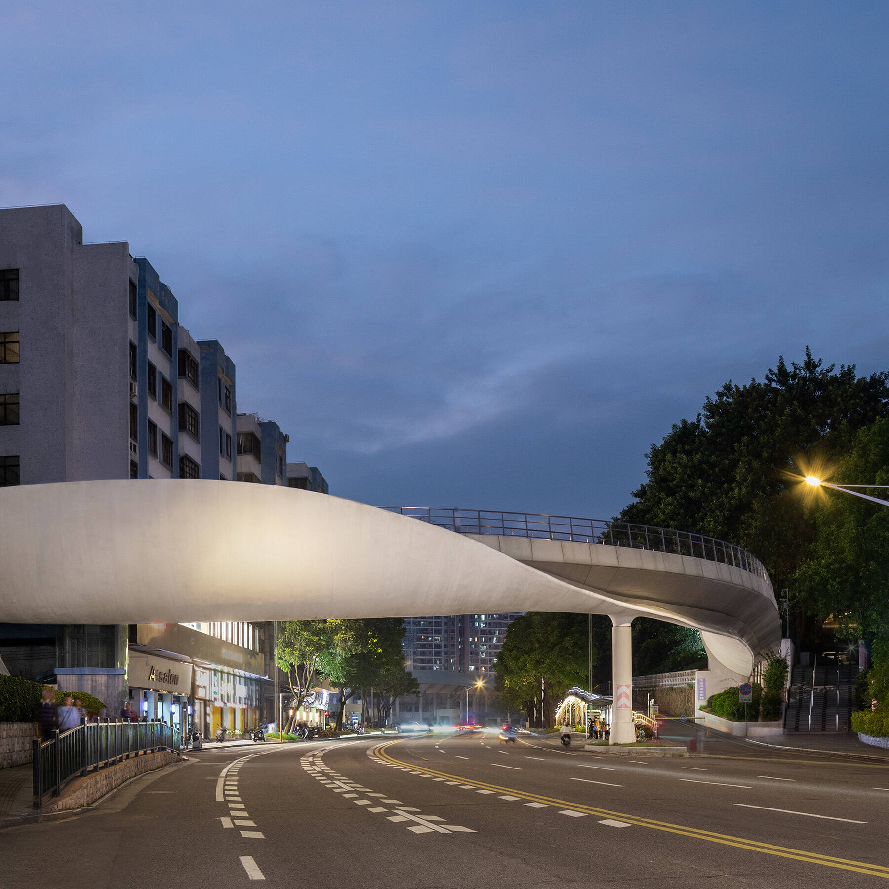 Twist Bridge Pedestrian Overpass by Ge Wang.
