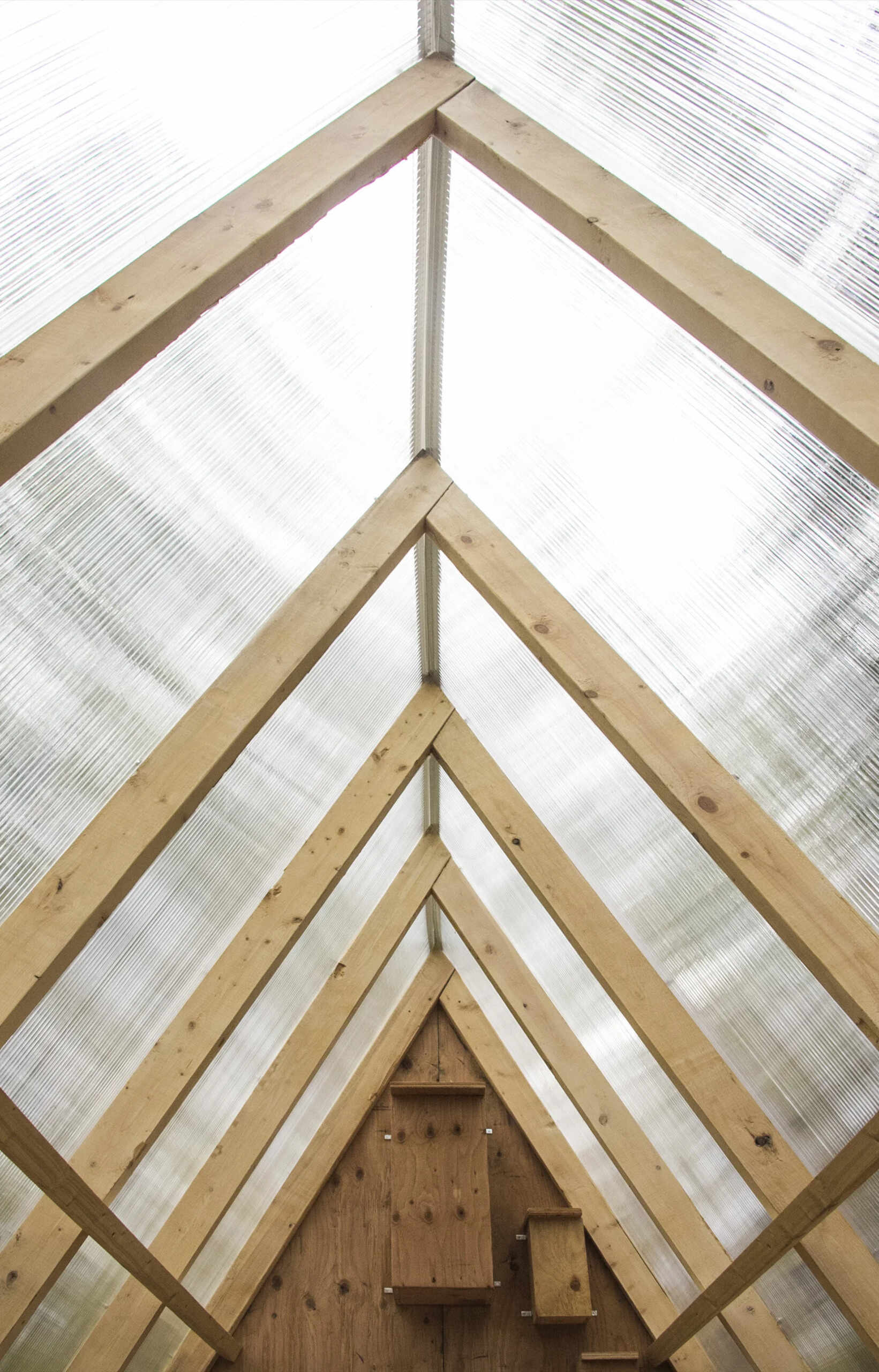 A tiny treehouse in the forests of Canada that’s also home to local birds. Designed by Studio North, the Birdhut blends into the canopy with its whimsical design, reclaimed materials, and built-in birdhouses that let humans and wildlife share the same space.