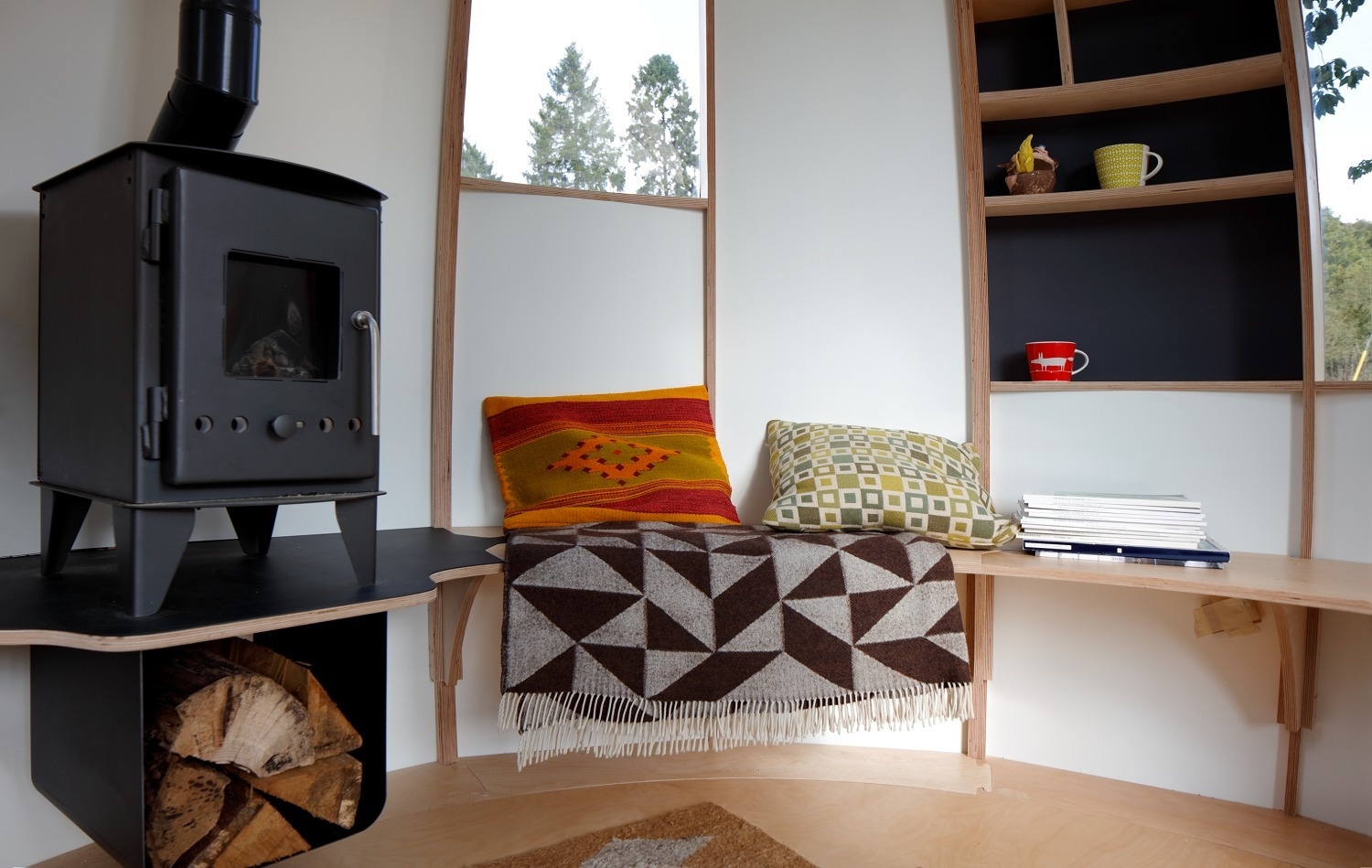 A beautifully crafted cedar-clad pod designed by British makers Dominic Ash and Jeremy Fitter. The Escape Pod is a modern backyard garden room, with customizable interiors for working, relaxing, or entertaining.