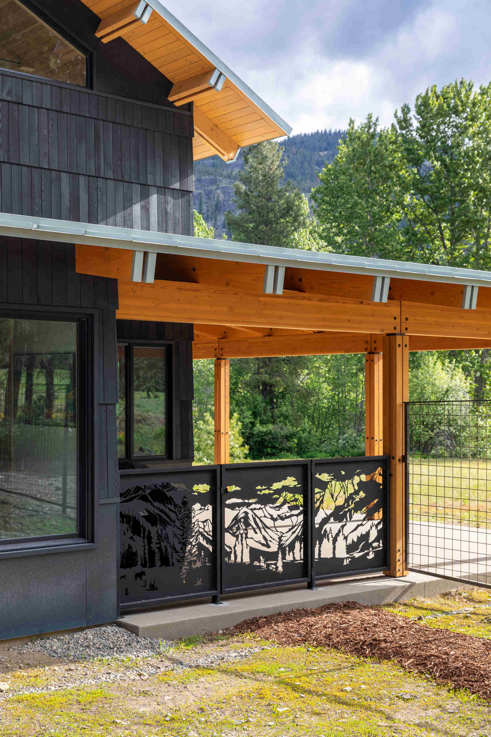 Set on a river-meandering site in the Methow Valley, this home blends classic lodge architecture with refined Japanese detailing, shaped by light, landscape, and sun-conscious design.