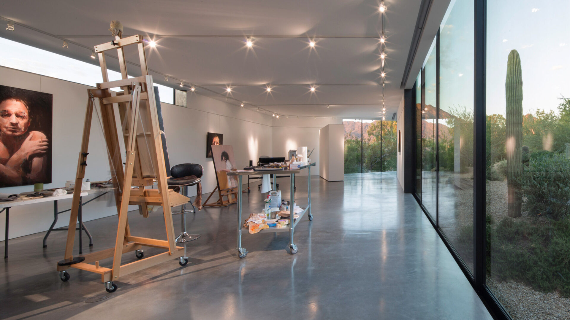 A flexible open plan interior allows this art studio to function as both a workspace and a gallery.