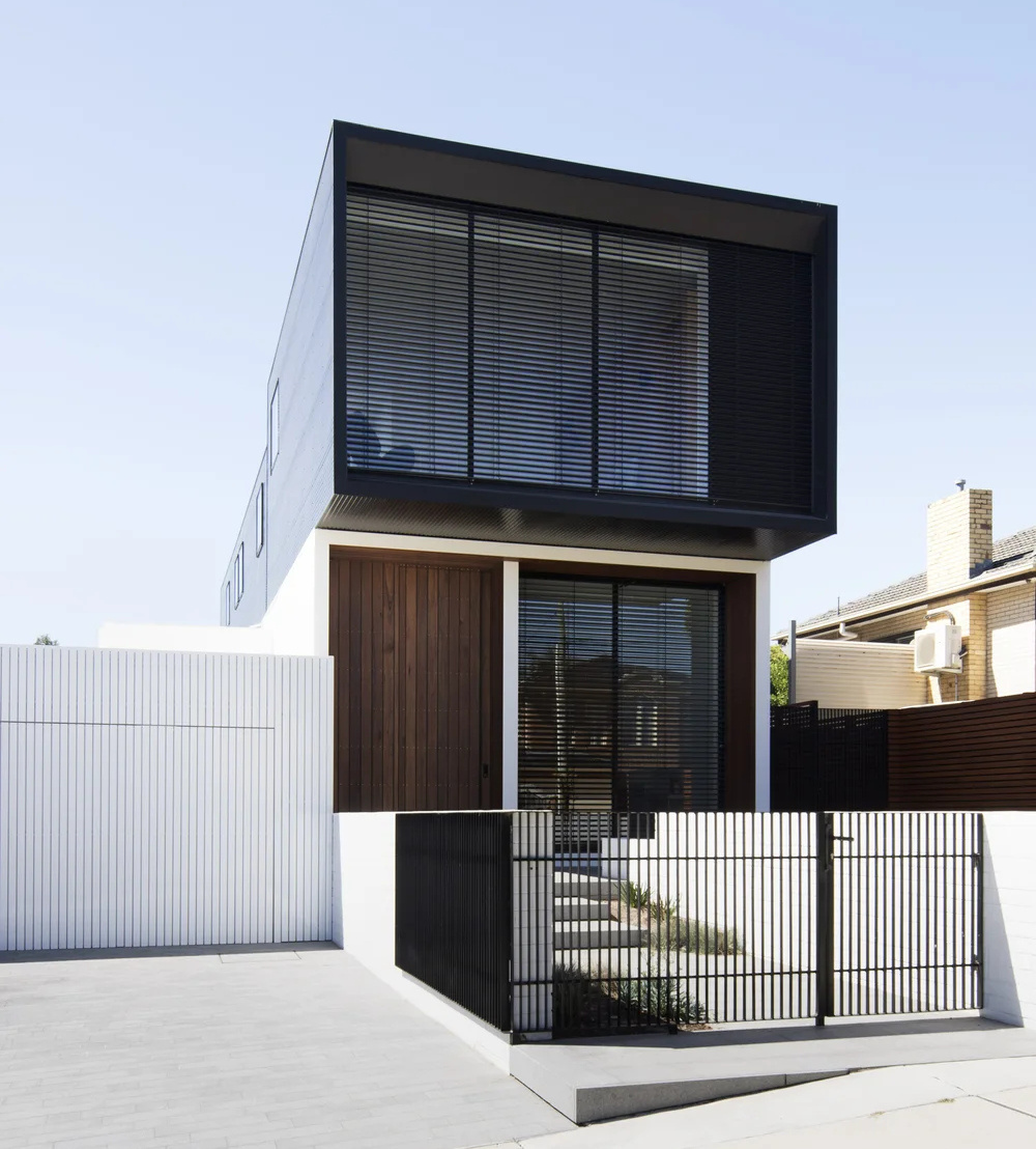 In a leafy suburb Melbourne, Australia, MODO Architecture have created a home that balances style, function, and a strong connection to nature.