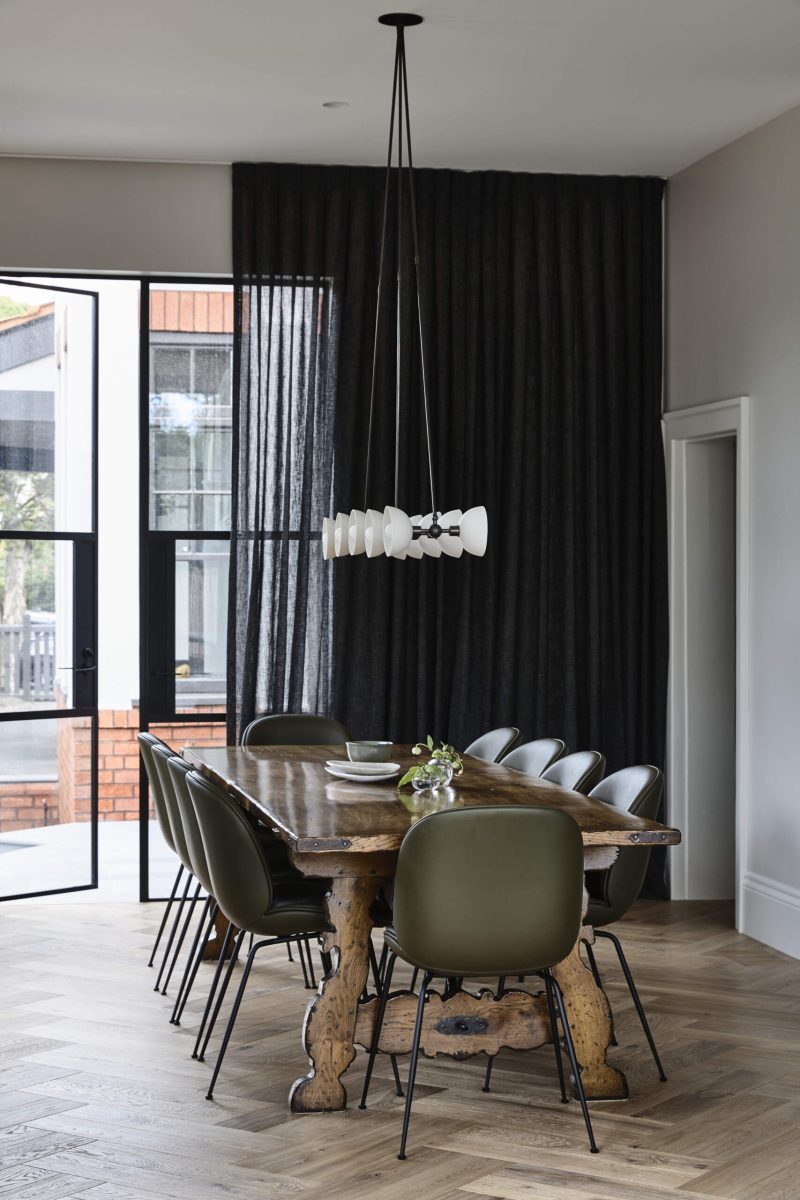 Inside a Heritage Home Renovated With A Dramatic Interior