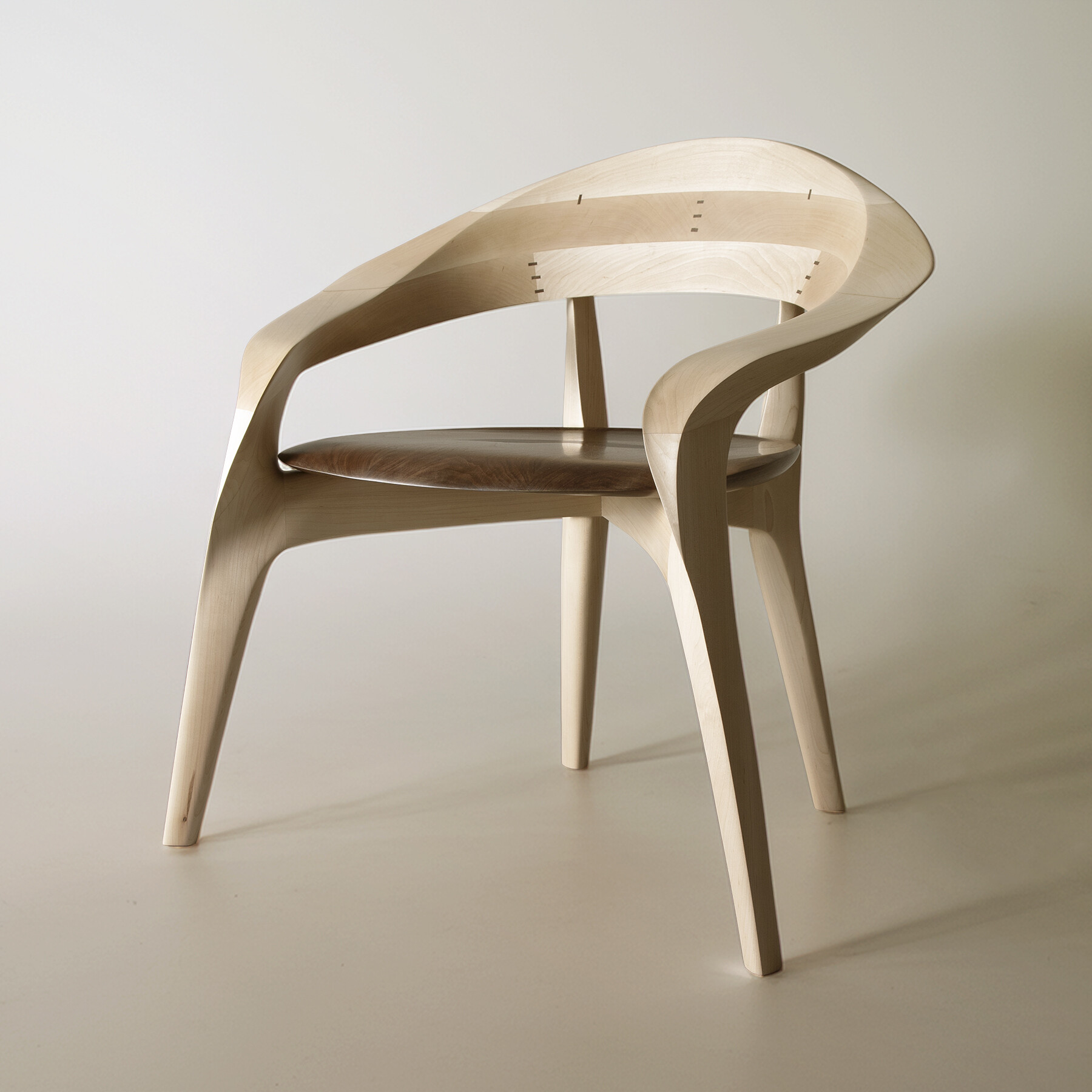 Oruha Chair was inspired by the concept of waves, representing continuous transitions between tension and release.