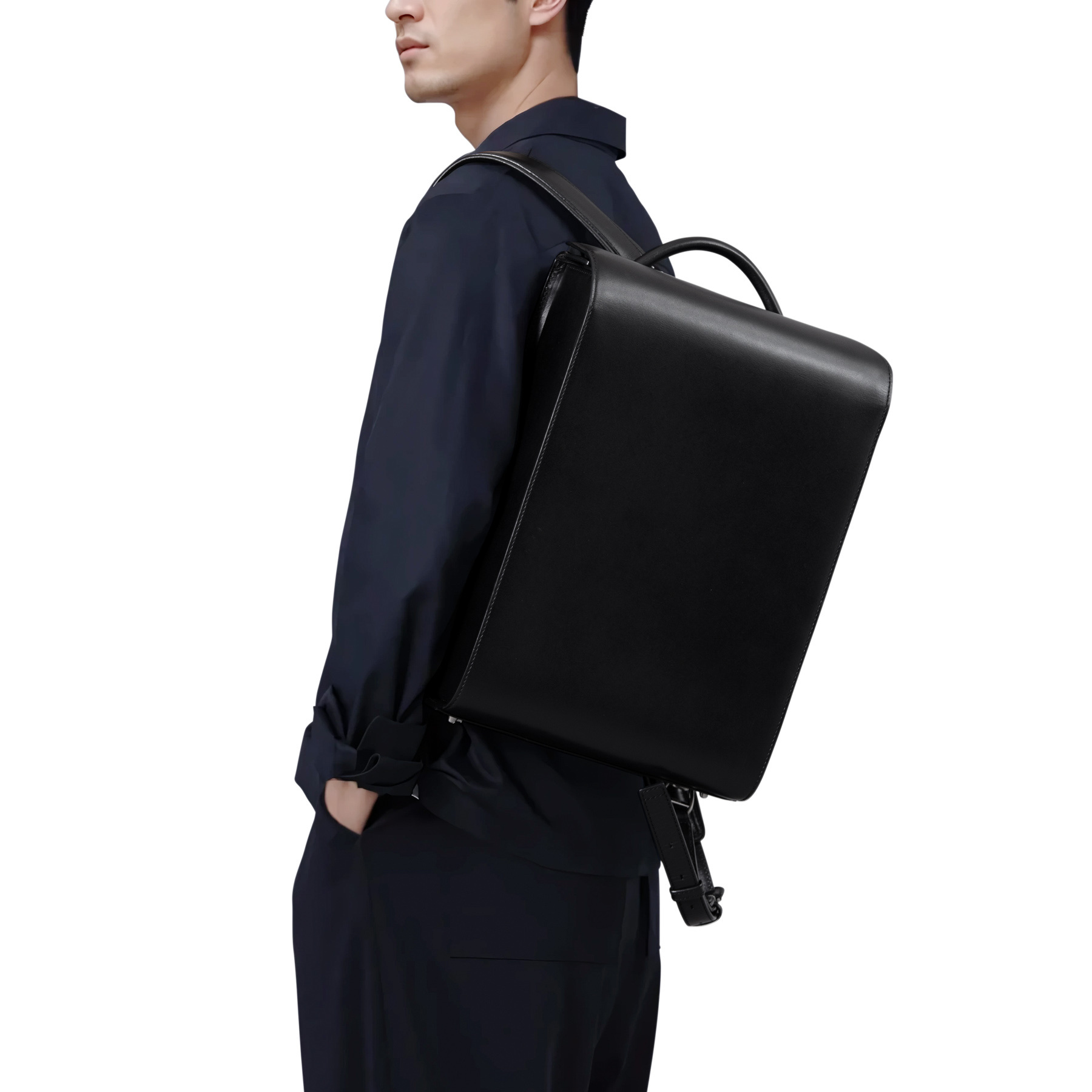 This project is based on the craftsmanship of the "RANDOSEL"- a traditional Japanese school bag-honed since their founding in 1965. 