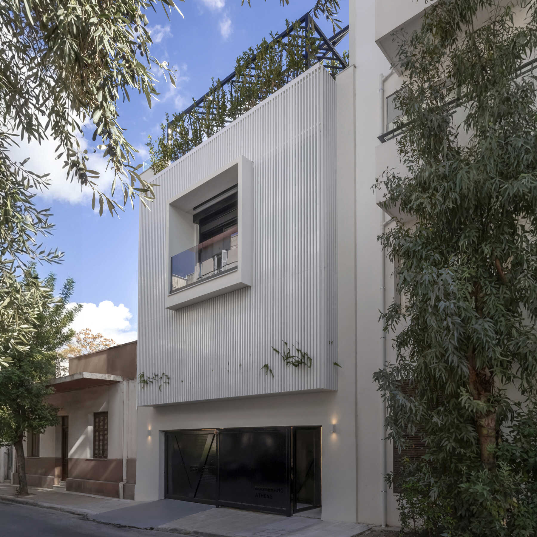 Boomerang Athens Urban House by Vassilis Siafaricas.