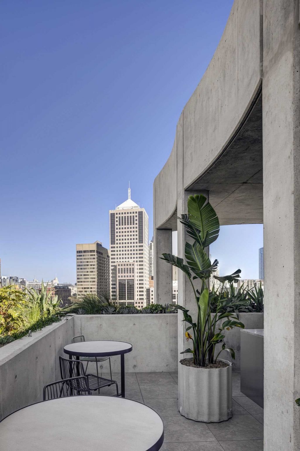 From a new public laneway and light-filled offices to landscaped rooftop gardens and custom interiors, 52 Reservoir Street offers far more than a conventional workplace.