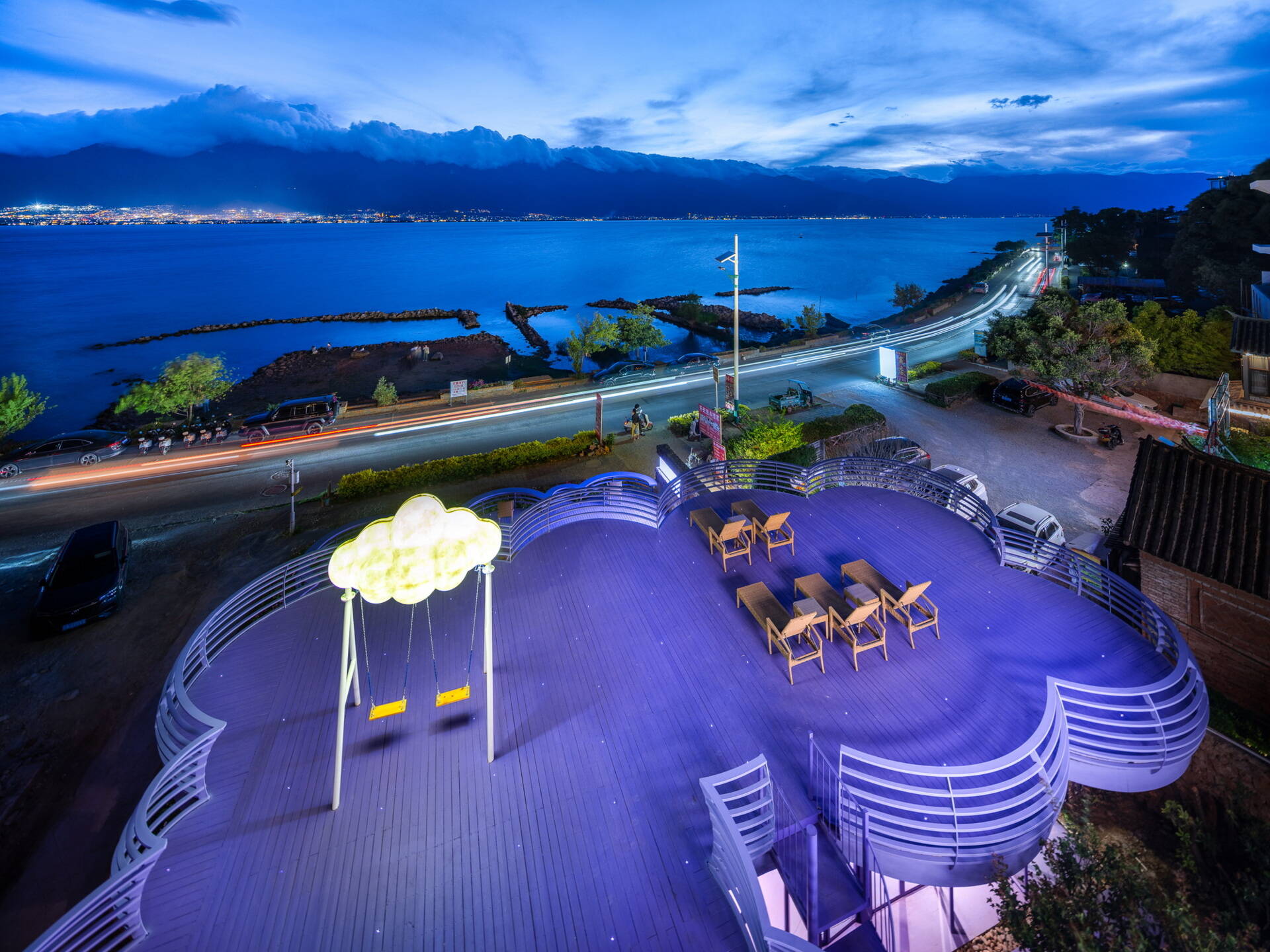 Cloud-inspired violet forms, colorful terraces and surreal design ideas come together at Manwu Jimu Guesthouse, where architecture and landscape create an unforgettable experience.