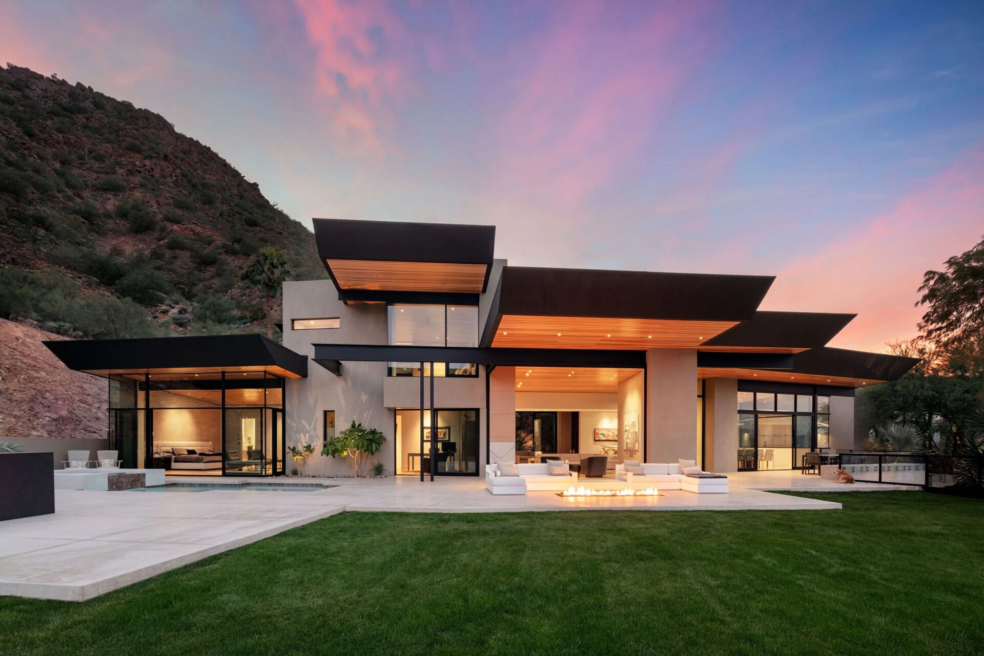 From the pool and spa to the outdoor fire pit and kitchen, see how this Arizona home turns every outdoor space into an extension of the interior.