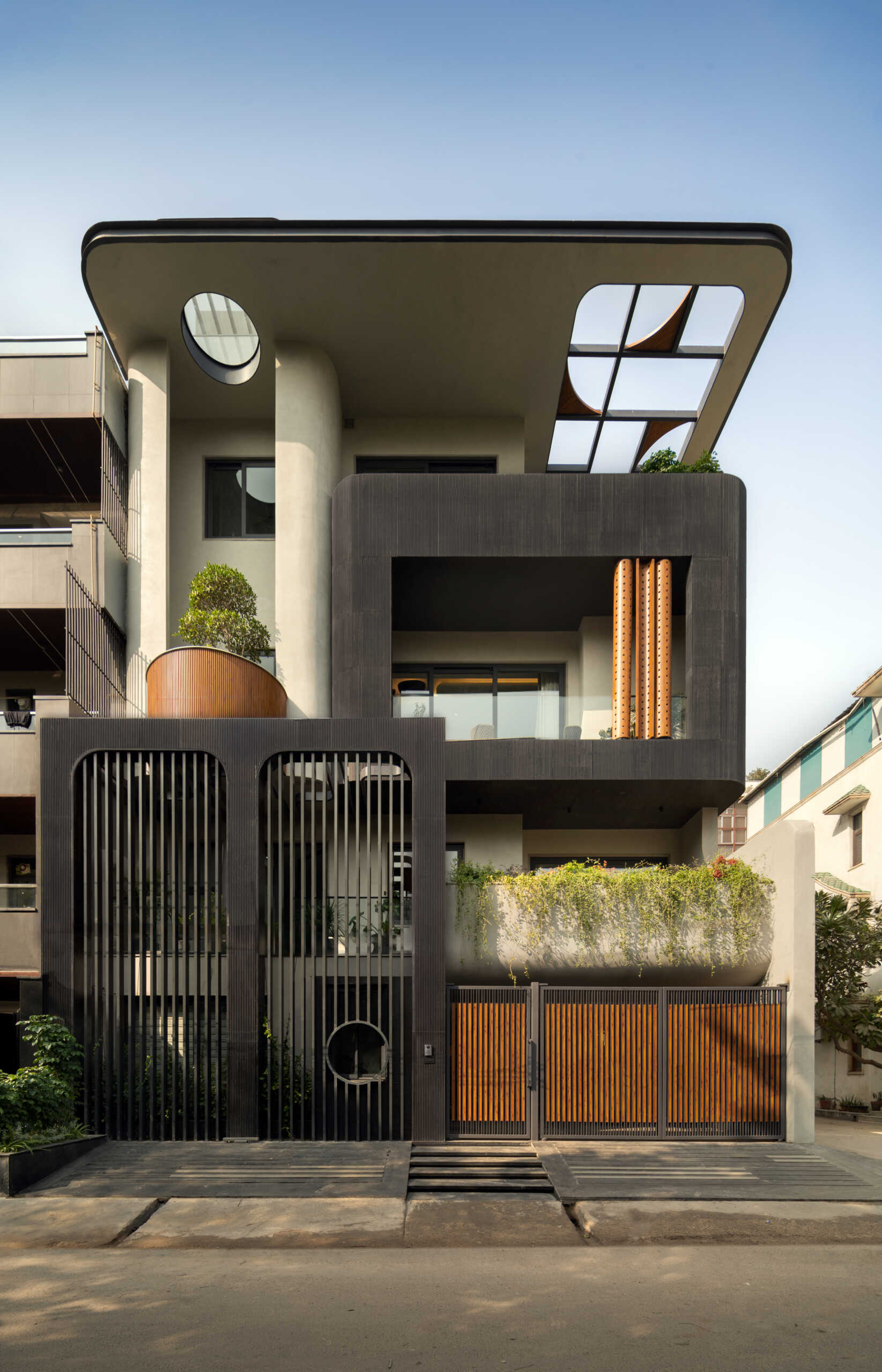 See how flowing curves, sculpted forms and neutral materials give The Arthouse its unforgettable architectural identity.